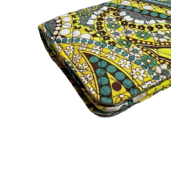 Vera Bradley lemon parfait travel wallet 9” X 4” - Picture 10 of 16